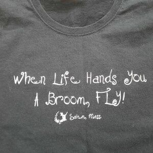 Short-sleeved T-shirt: Salem, Massachusetts